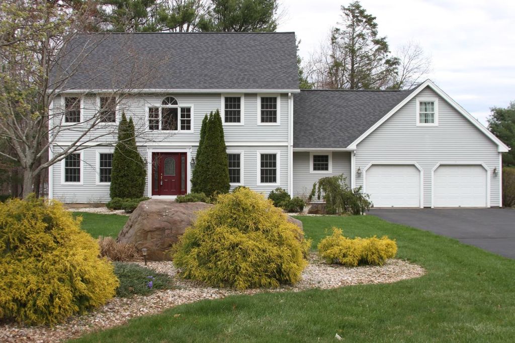 4 Paul Spring Holw, Farmington, CT 06032