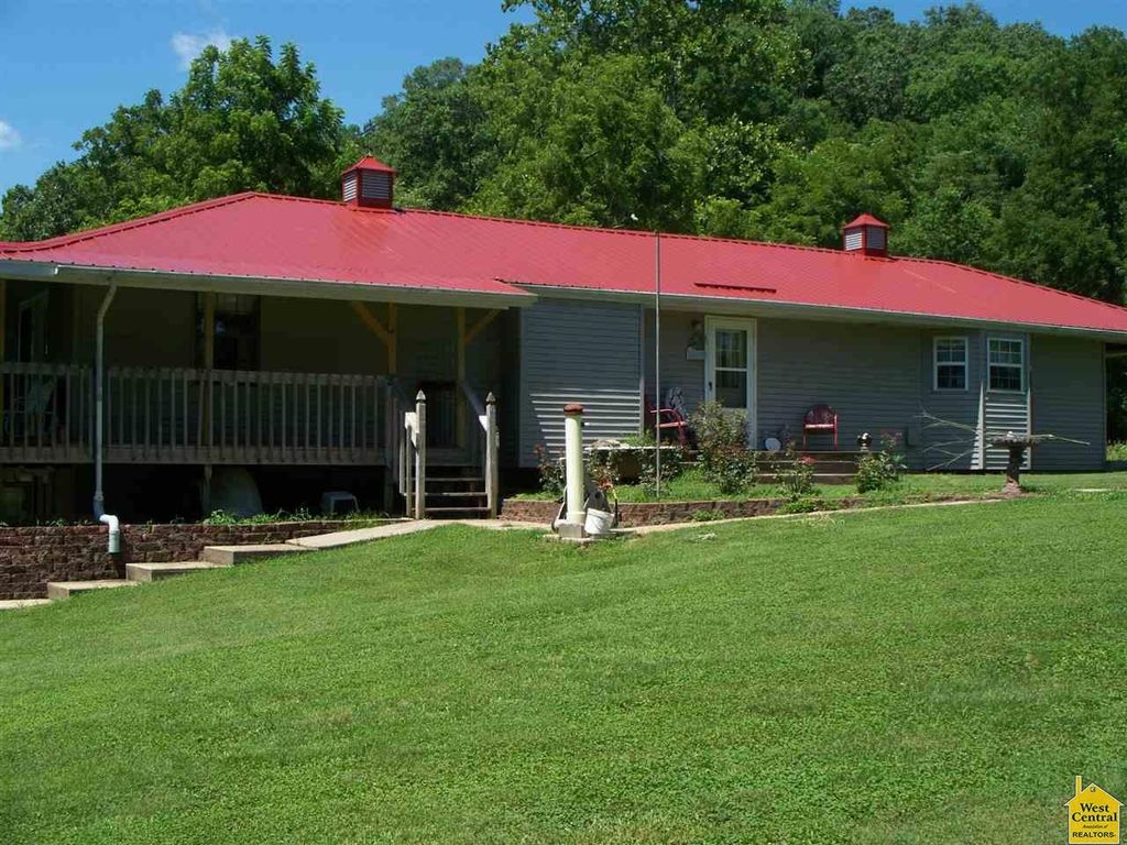 42 Big Buffalo Rd, Stover, MO 2 Bed, 2 Bath SingleFamily Home 28