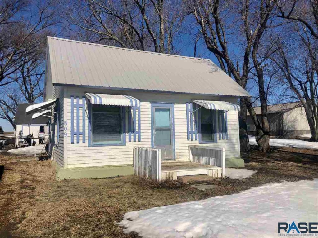 809 E 2nd Ave, Humboldt, SD 57035 Trulia
