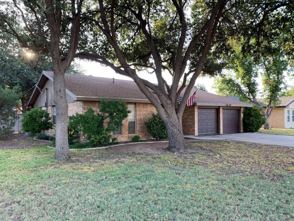 2202 Hughes St, Midland, TX 79705
