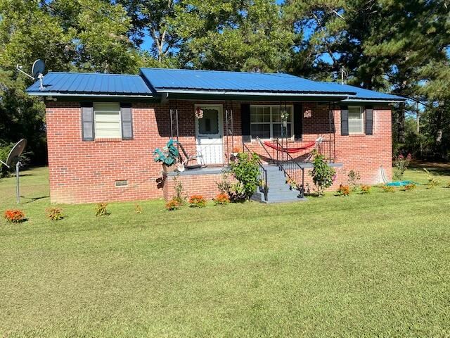 166 Gant Rd, Reevesville, SC 29471