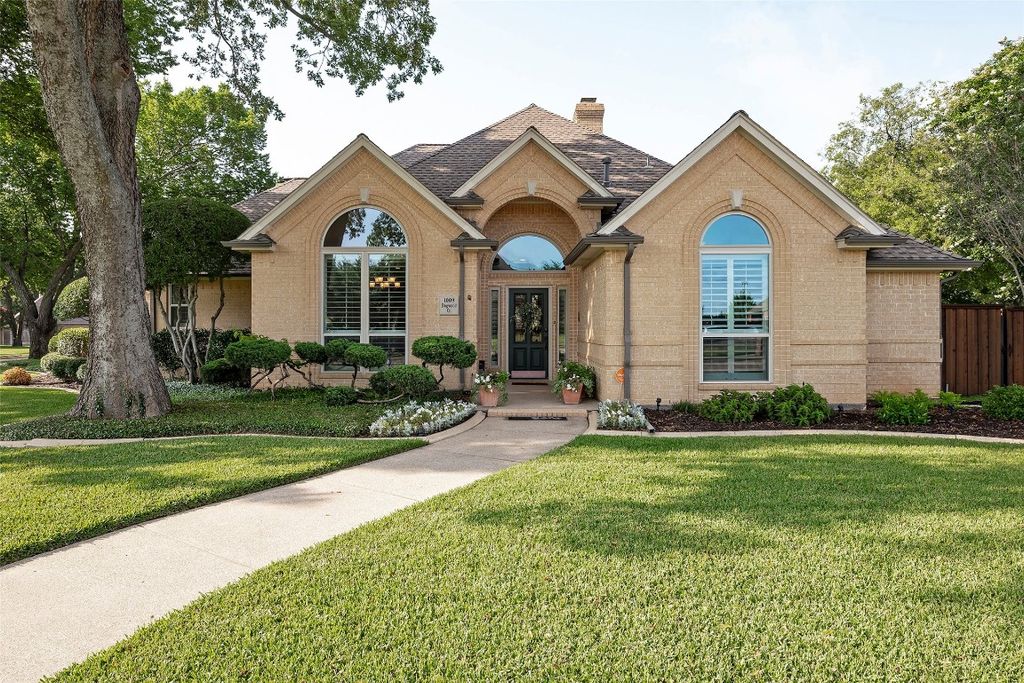 1009 Dogwood Ct, Colleyville, TX 76034