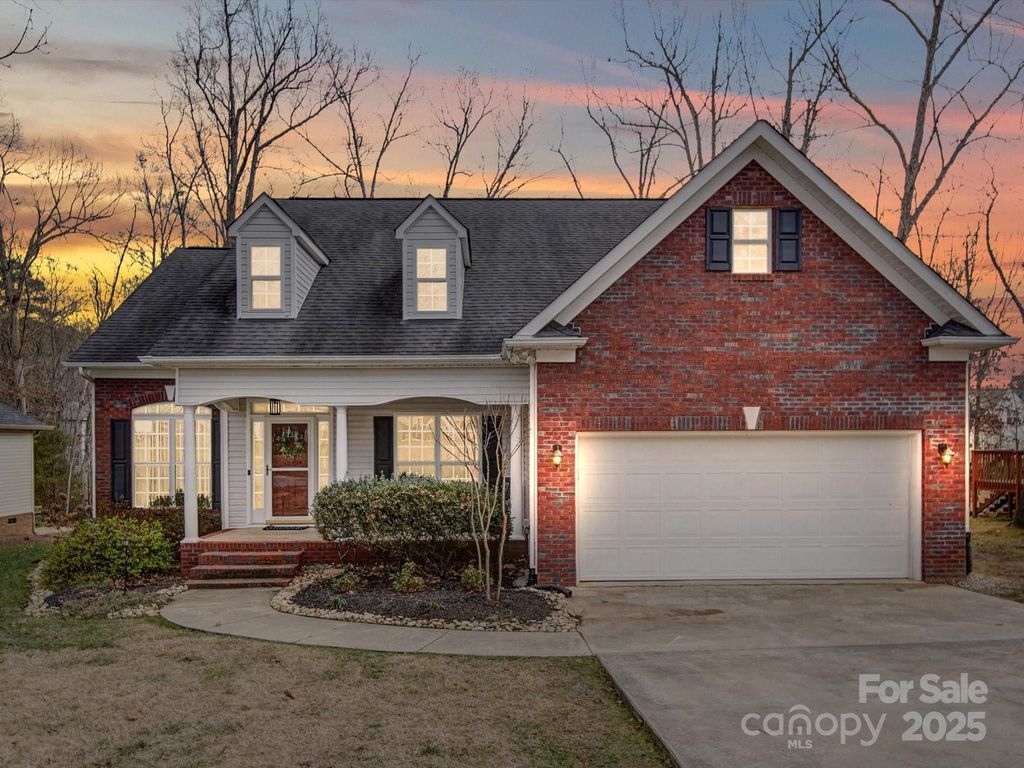 1636 Winthrop Ln, Monroe, NC 28110