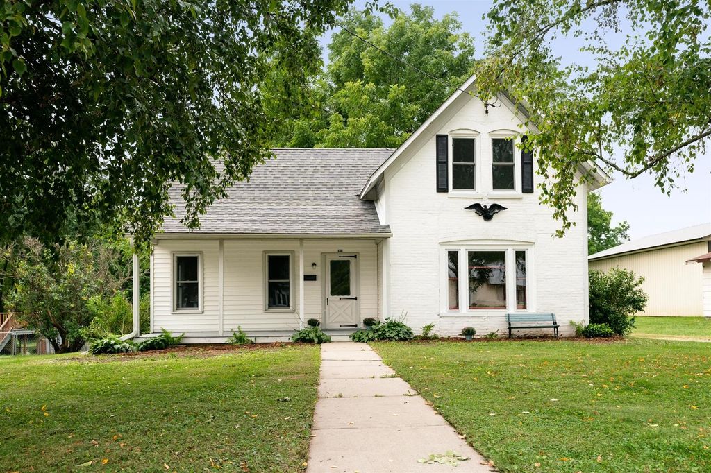 911 E Decker St, Viroqua, WI 54665 Trulia