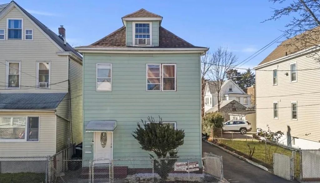 38 Holden St 3, Clifton, NJ 07011 MLS 240021448 Trulia