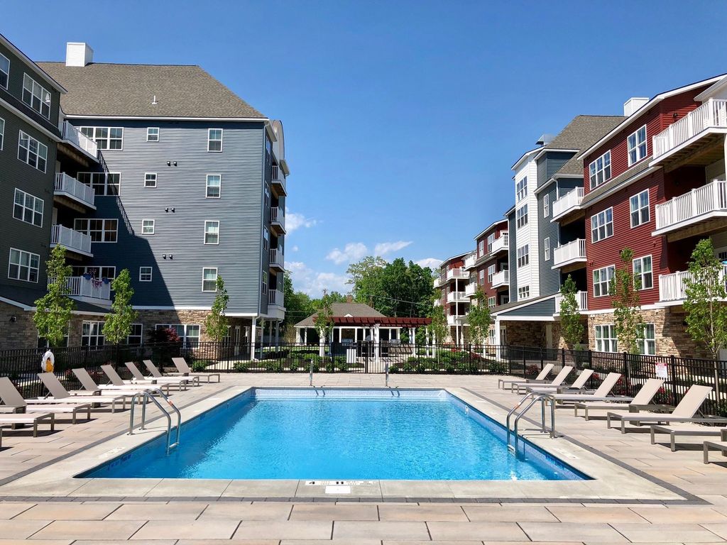 1000 Hudson Sq, Cohoes, NY 12047