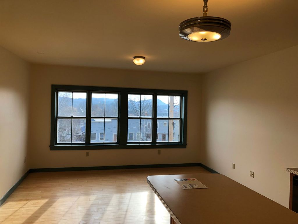 White Sulphur, LLC 165 Vergennes, VT Trulia