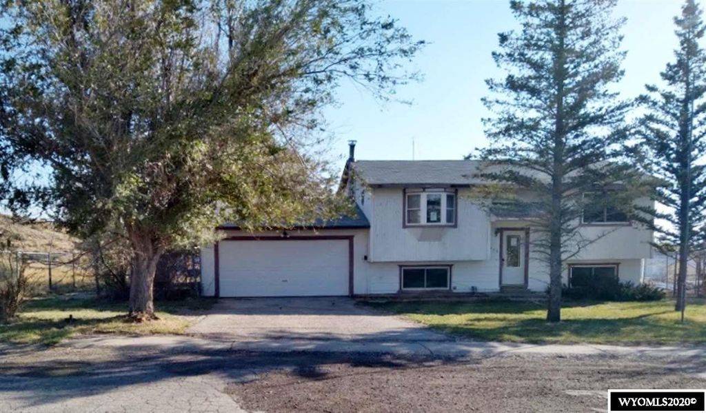 1009 Bismuth Dr, Hanna, WY 82327