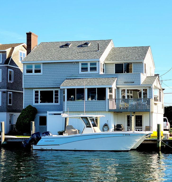 358 W  Shore Ave, Groton, CT 06340