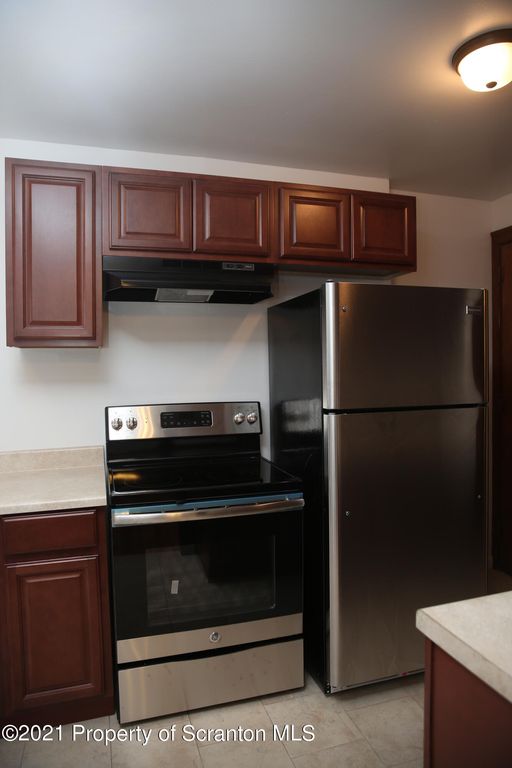 1013 E Gibson St, Scranton, PA 18510