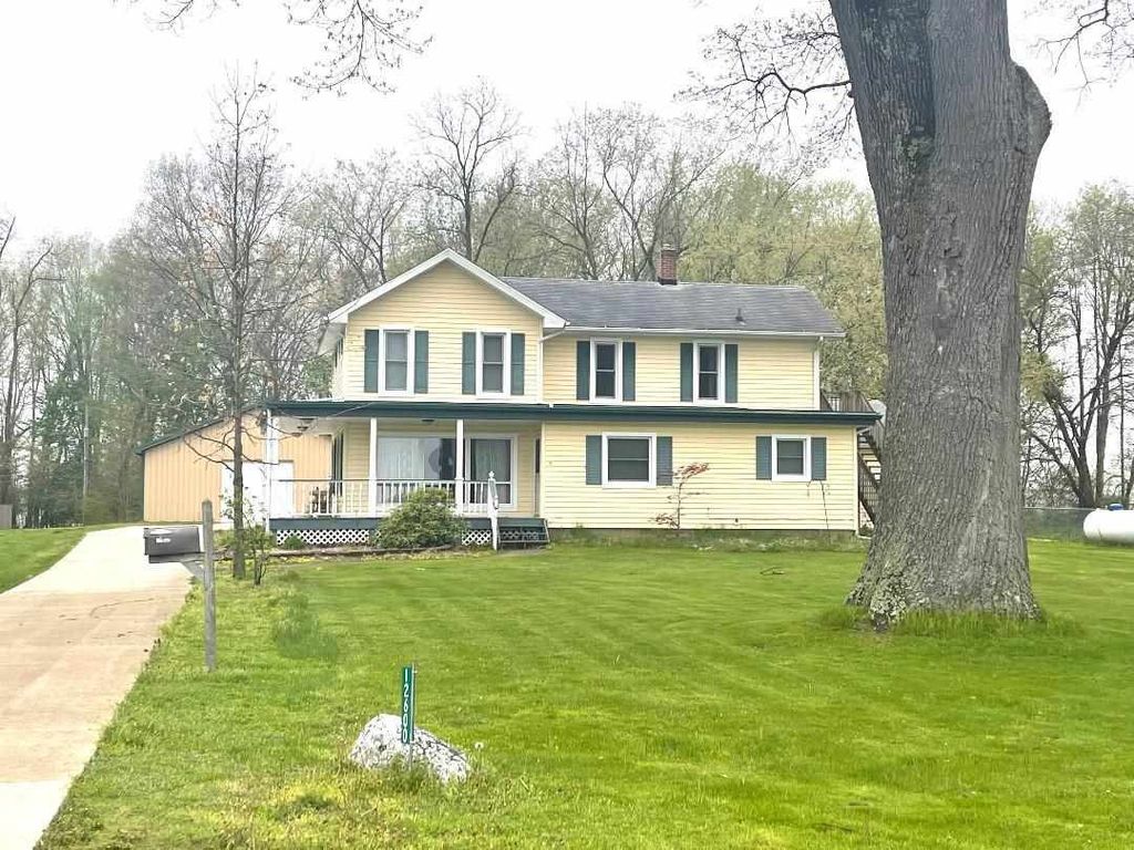 12600 Luttenton Rd, Jonesville, MI 49250