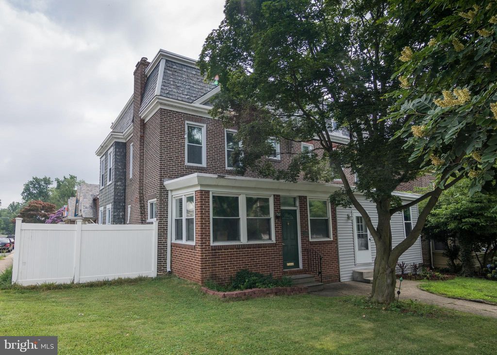 919 W 29th St, Wilmington, DE 19802