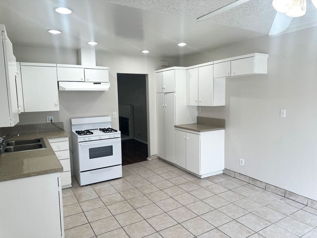 Casa en Renta 2 Beds 2 Baths