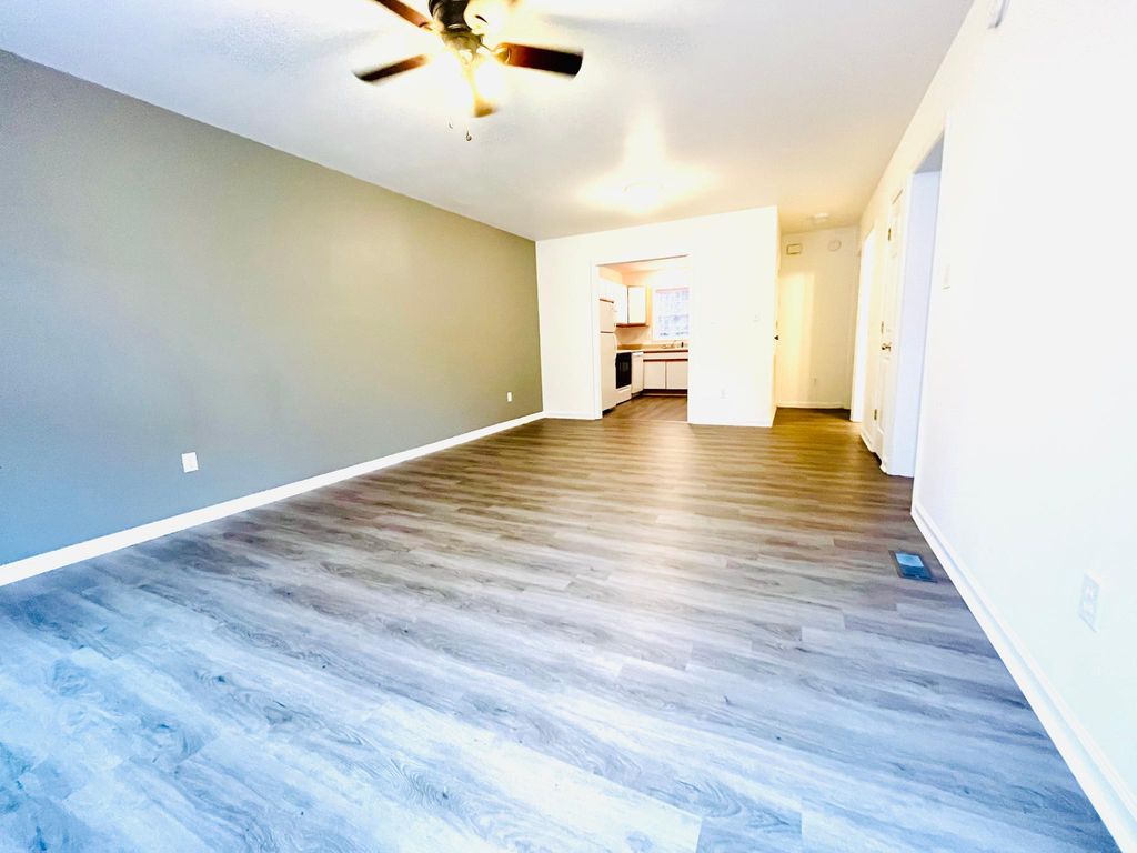 83 Ridgecrest Dr, Taylorsville, NC 28681