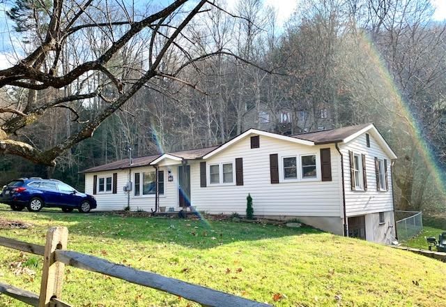 139 Spooks Branch Rd, Asheville, NC 28804