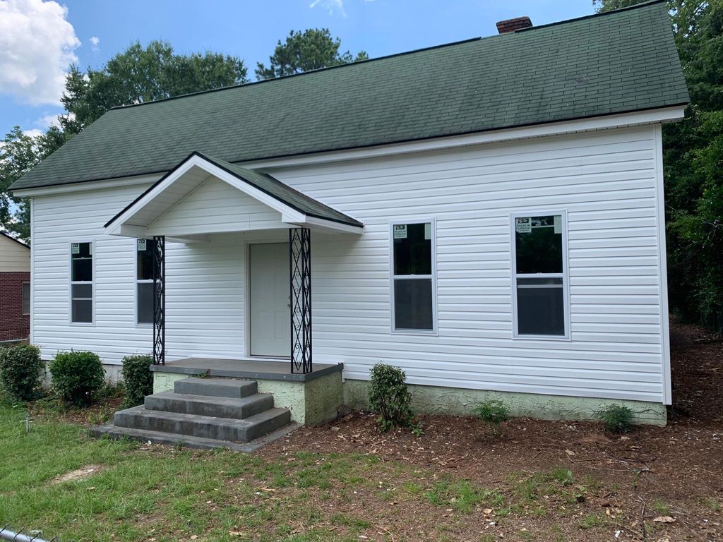 5617 Oak St #A, Eastman, GA 31023