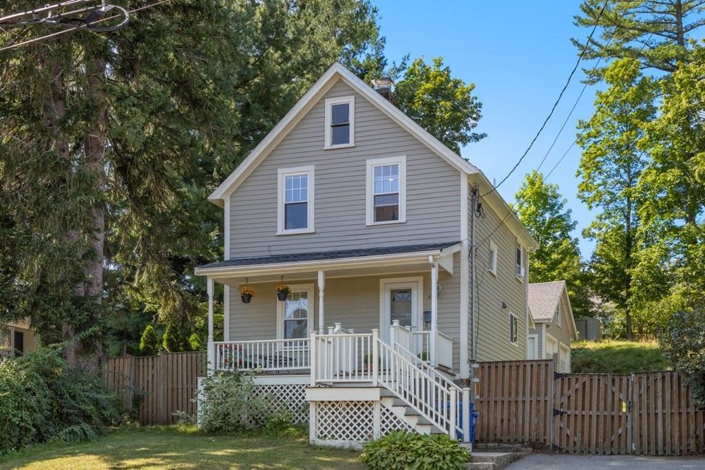 89 Green St, Wakefield, MA 01880