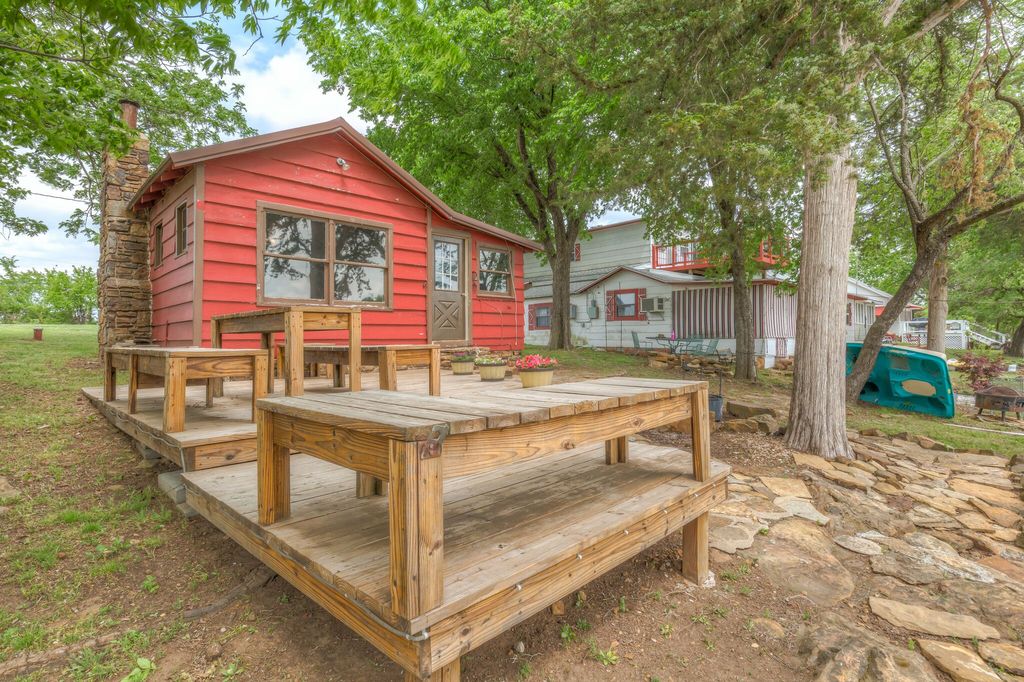 10 N Havana Lake Rd, Havana, KS 1 Bed, 1 Bath SingleFamily Home 24