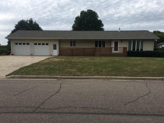 632 Edison Ave, Westbrook, MN 56183