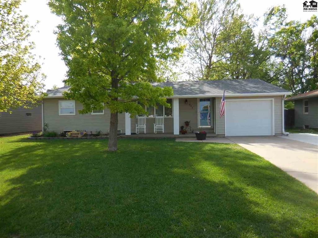 403 S Walnut St, Inman, KS 67546 Trulia