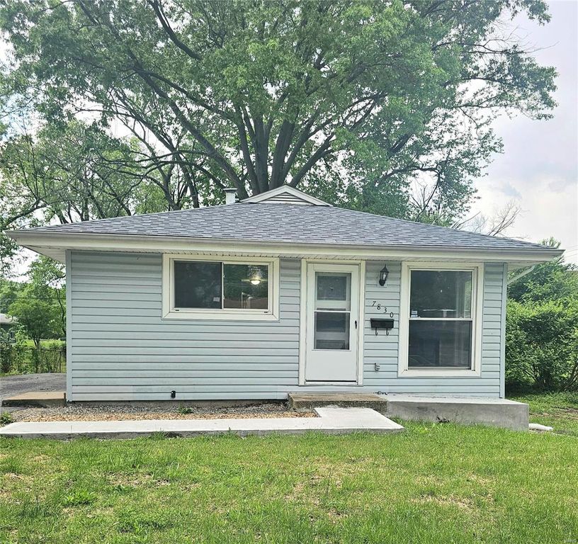 7830 Blandford Dr, Saint Louis, MO 63121