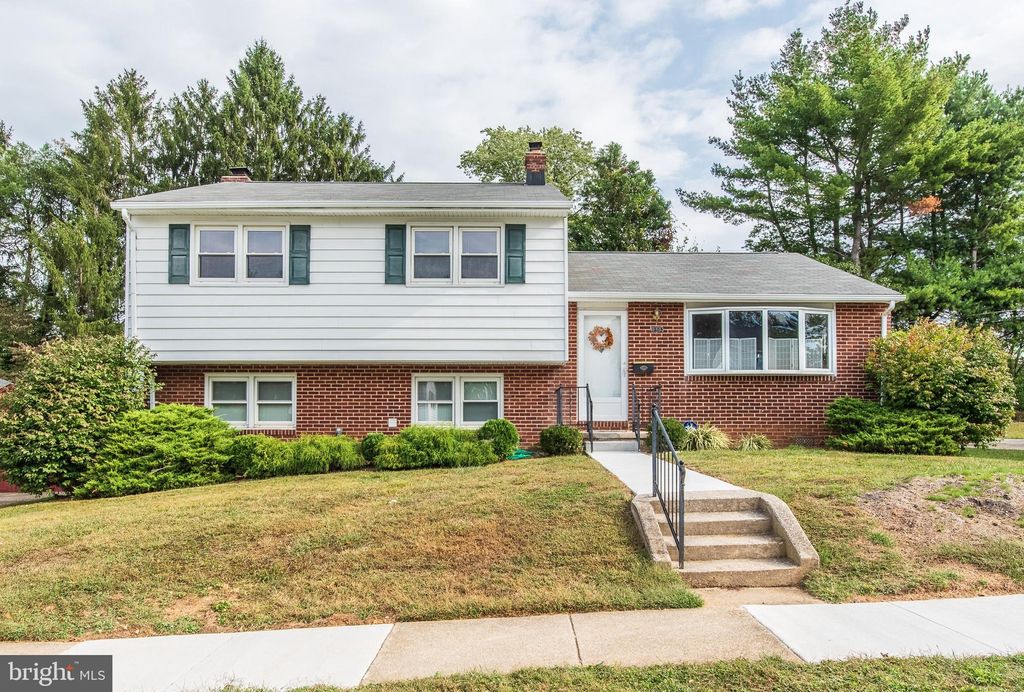 1205 Longford Rd, Lutherville Timonium, MD 3 Bed, 3 Bath Single