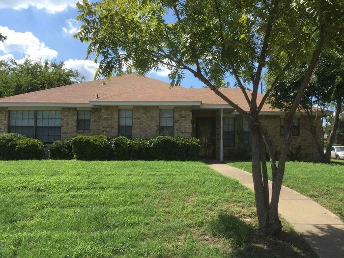 1931 Timberline Cir, Duncanville, TX 75137