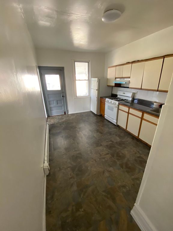 75 Best Apartments in staten island that accept vouchers for Small Room