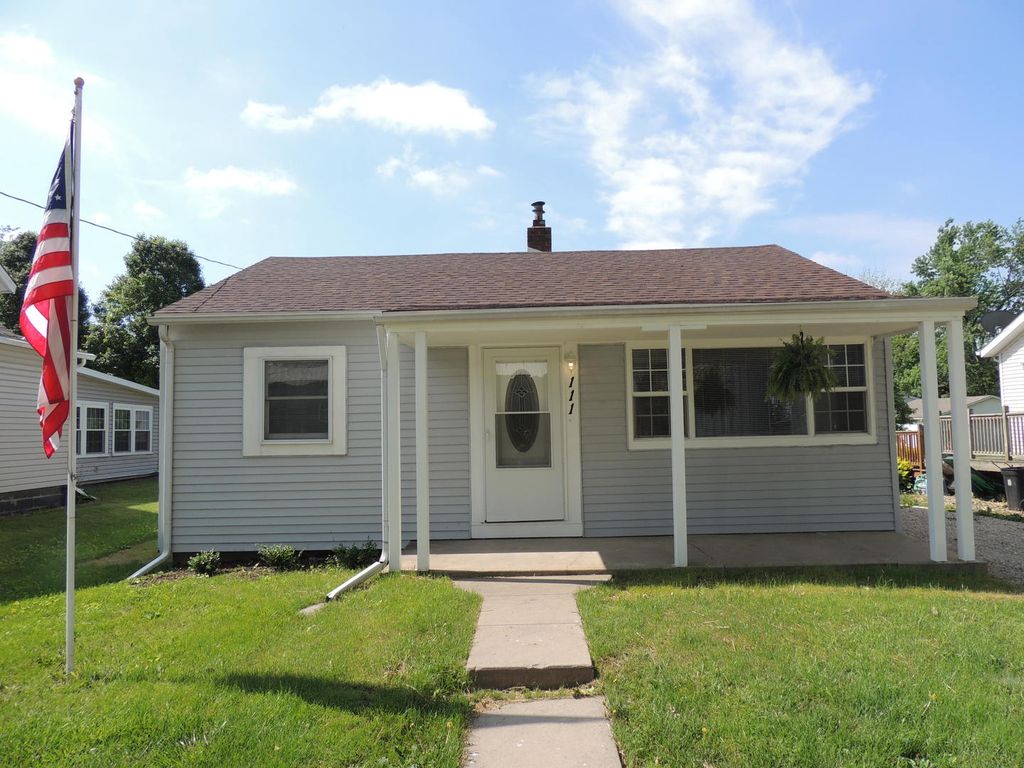 111 E 2nd St, Gridley, IL 61744 Trulia