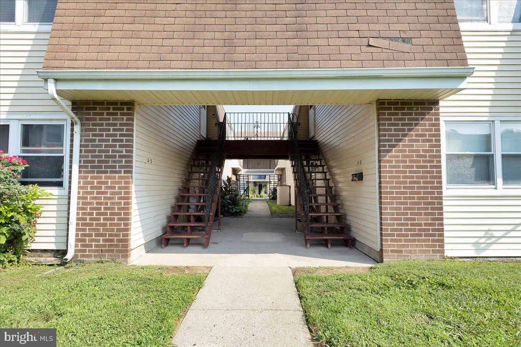 4 Florence Tollgate Pl 5, Florence, NJ 08518 Trulia