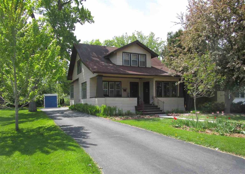 632 W Winneconne Ave, Neenah, WI 54956 Trulia