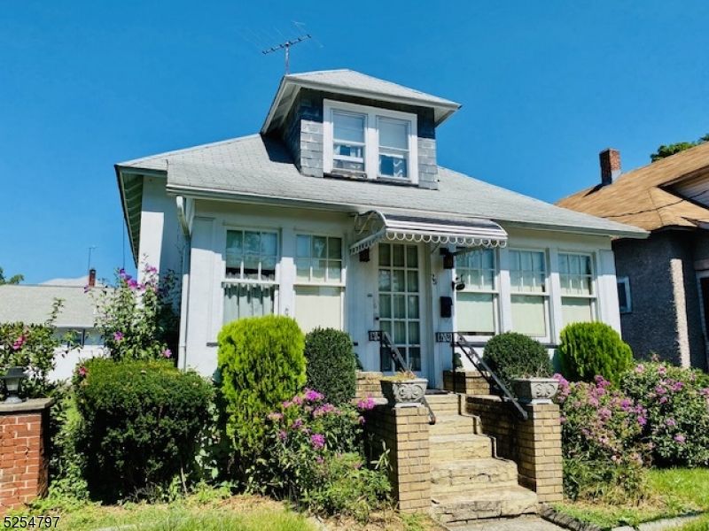 75 Lakeside Ave, Pompton Lakes, NJ 07442 See Est. Value, Schools & More