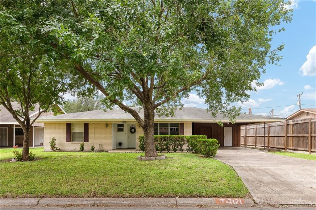 2121 Daffodil Ave, McAllen, TX 78501