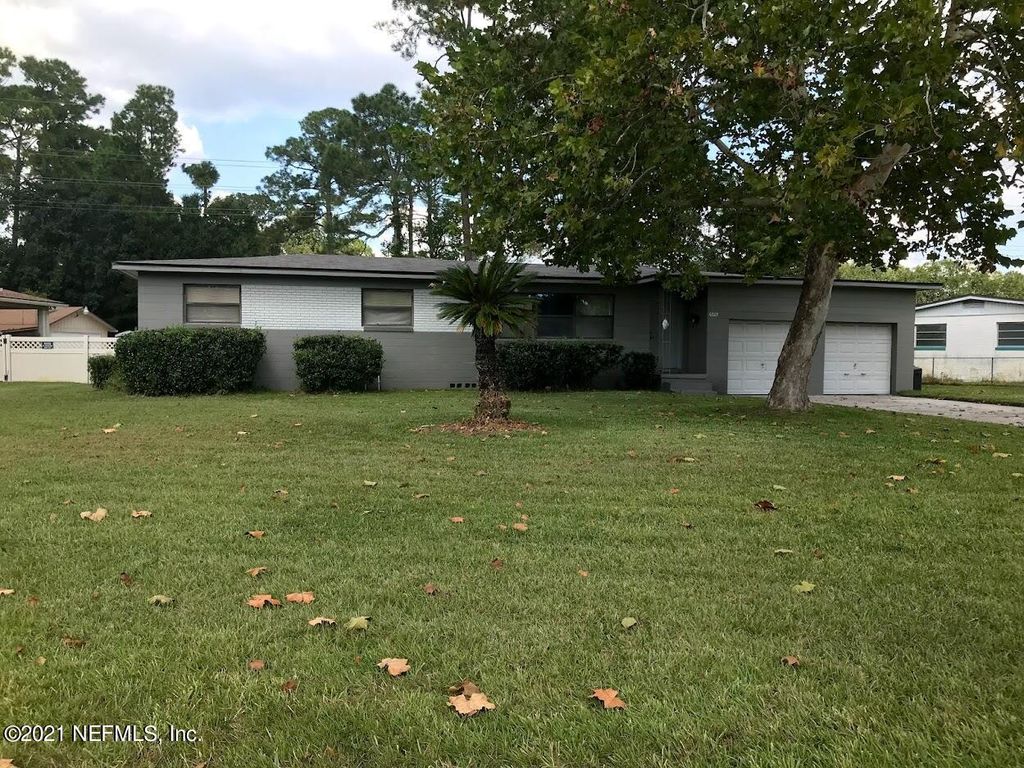 6603 Nathan Dr N, Jacksonville, FL 32216