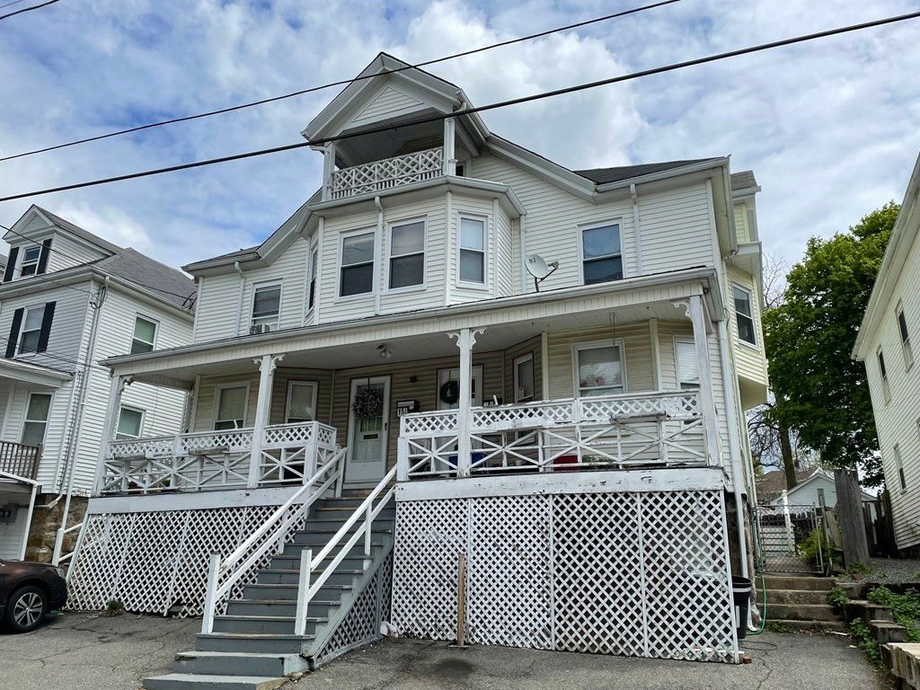 15 1/2 Pierce Ave, Beverly, MA 01915