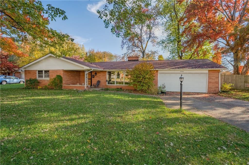 3305 Heritage Rd, Columbus, IN 47203
