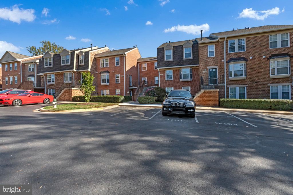 3821 Chesterwood Dr, Silver Spring, MD 20906