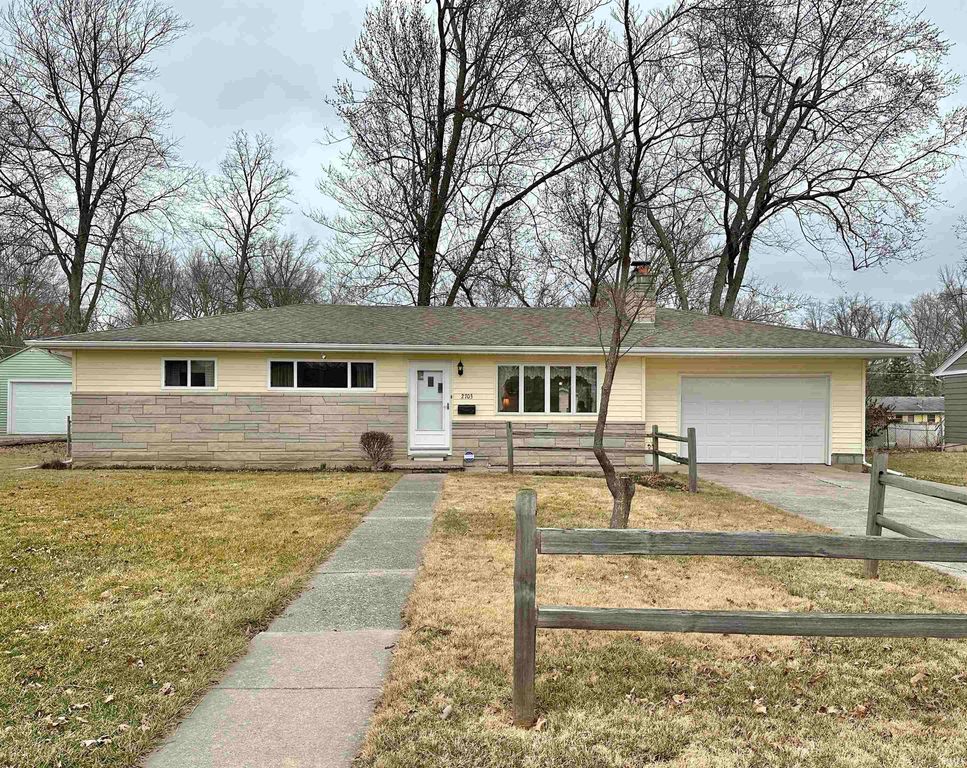 2703 E  Maple Grove Ave, Fort Wayne, IN 46806