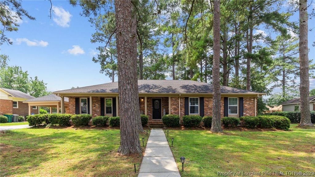 376 Sandlin Dr, Lumberton, NC 28358 See Est. Value, Schools & More