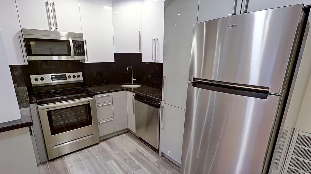 1801 Beacon St #2, Brookline, MA 02445