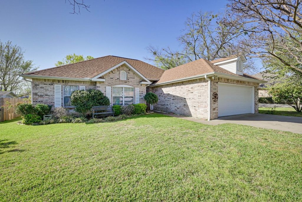 604 E 9th St, Kemp, TX 75143 Trulia