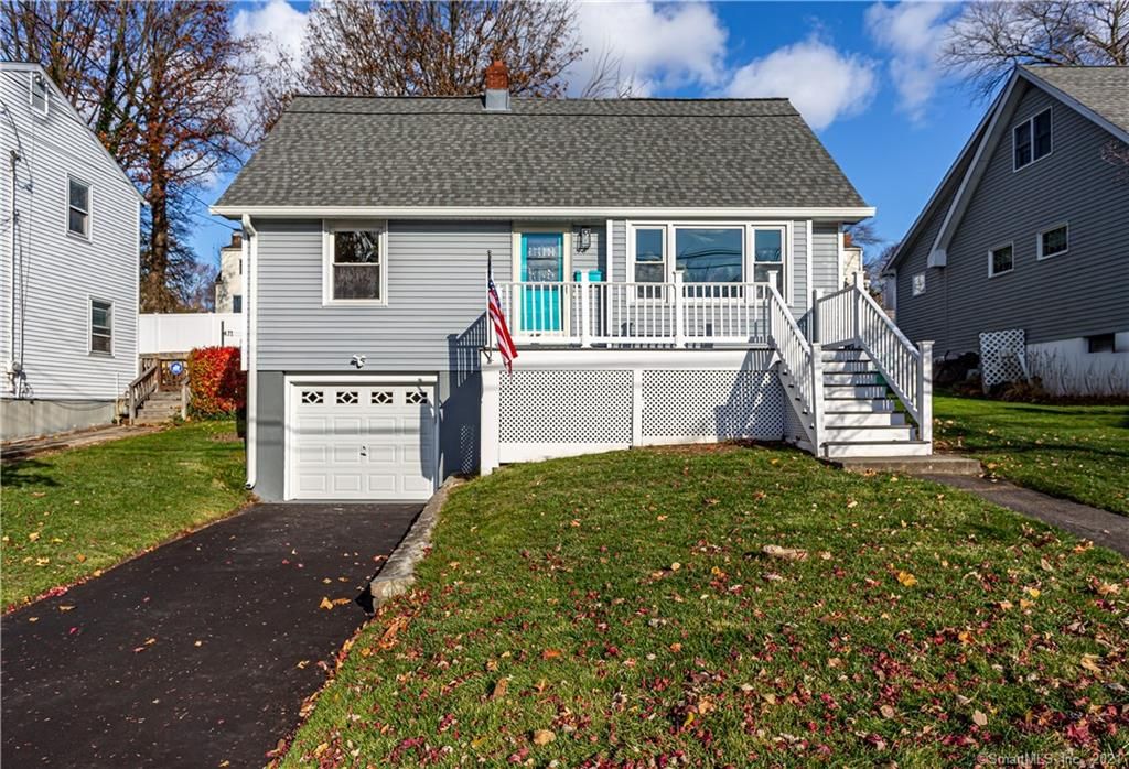 78 Rena Pl, Fairfield, CT 06825