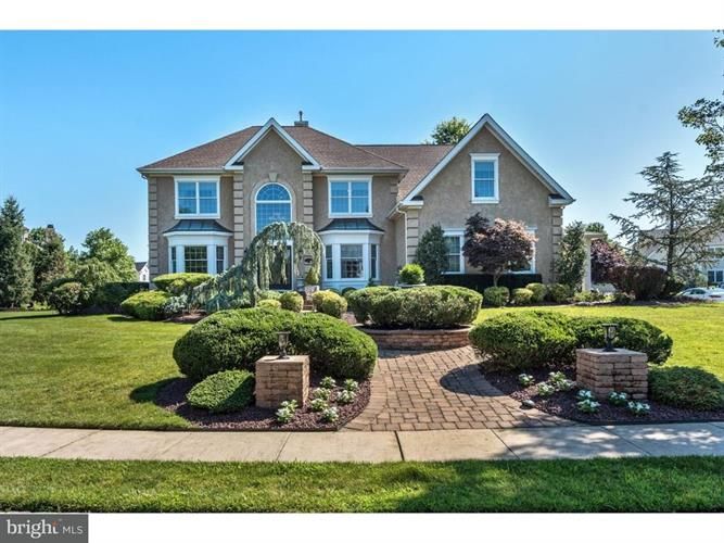 7 Hidden Lake Ct, Mount Laurel, NJ 08054 | Trulia