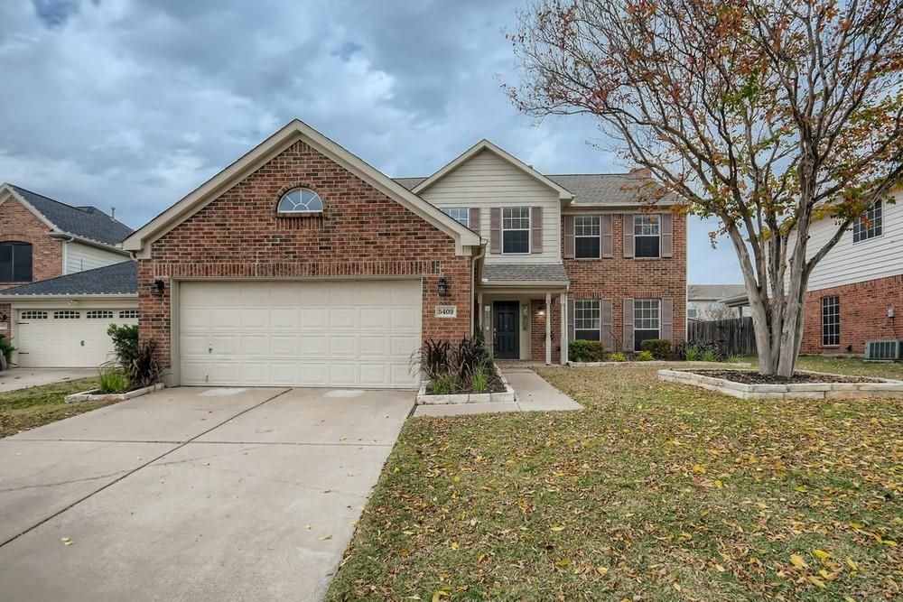 5409 Crater Lake Dr, Fort Worth, TX 76137