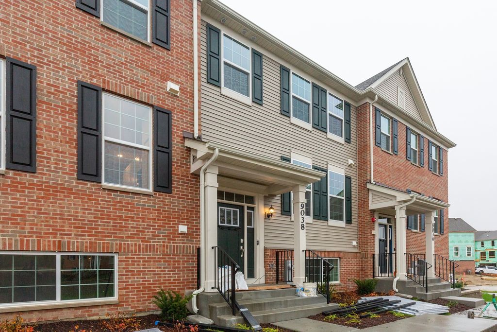 8938 Dolby St #0, Huntley, IL 60142