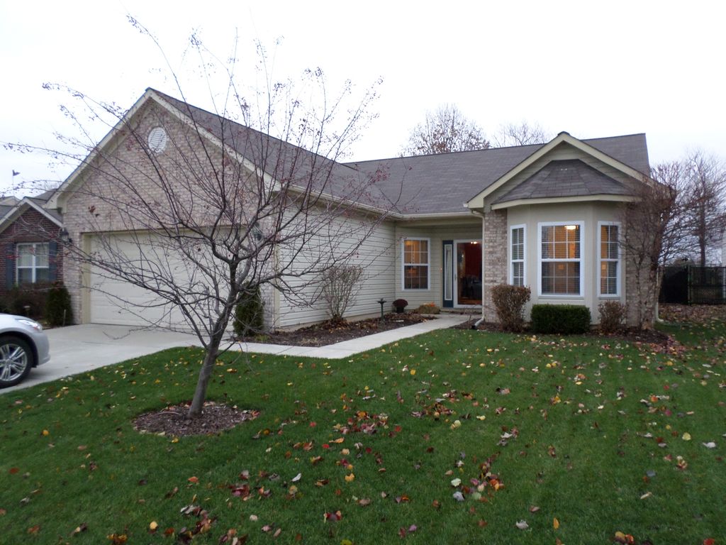 8215 Garden Ridge Rd, Indianapolis, IN 46237
