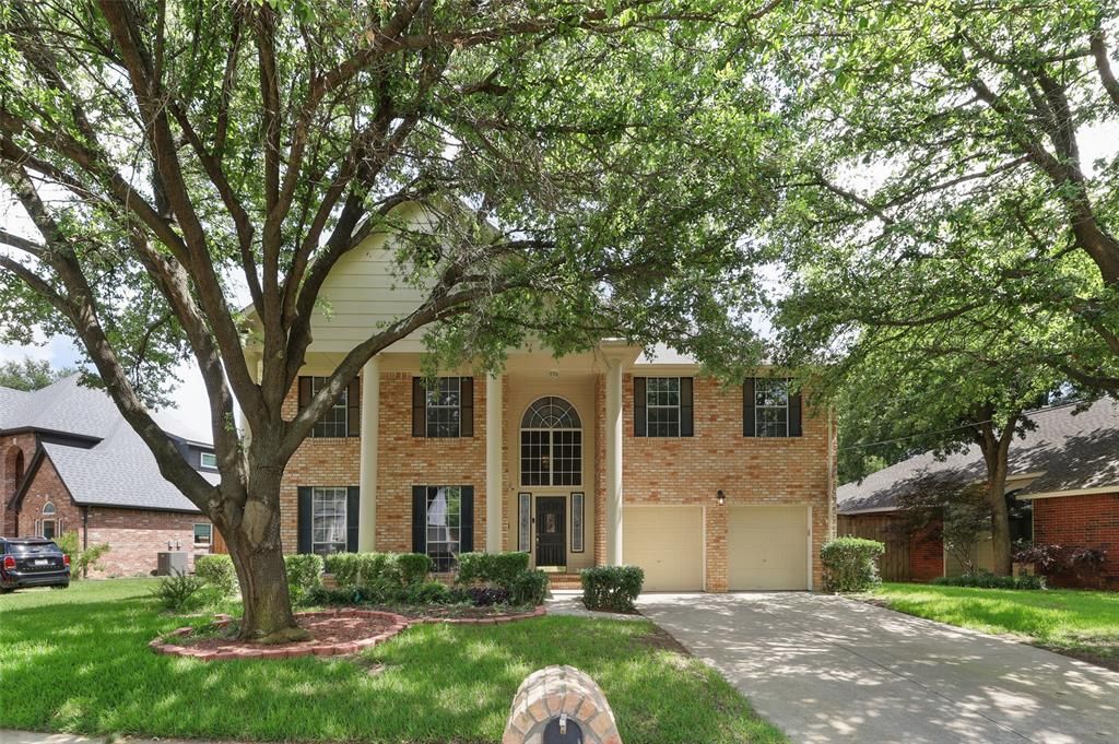 3000 Redstone Dr, Arlington, TX 76001
