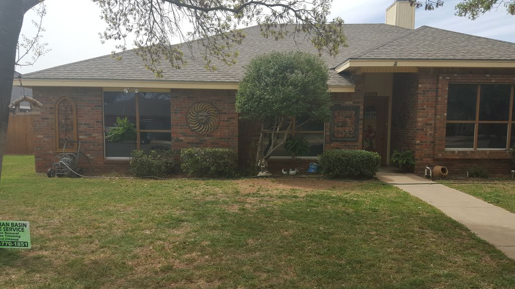 5009 Los Alamitos Dr, Midland, TX 79705