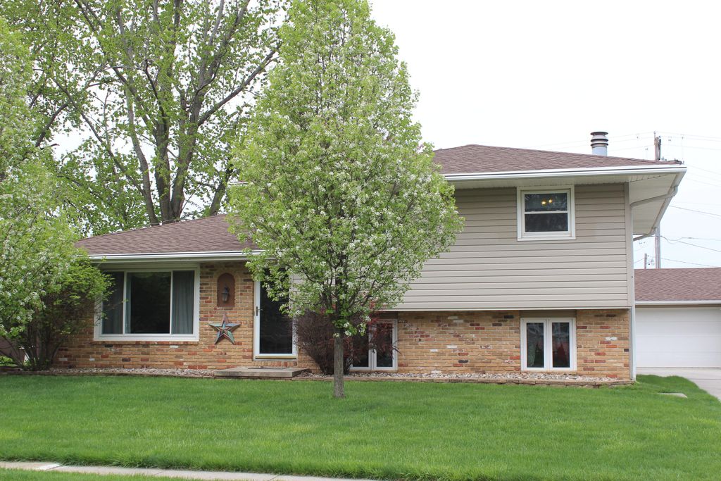 621 Maple Dr, Huxley, IA 50124 Trulia