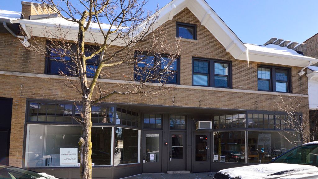 913 Green Bay Rd #2N, Winnetka, IL 60093